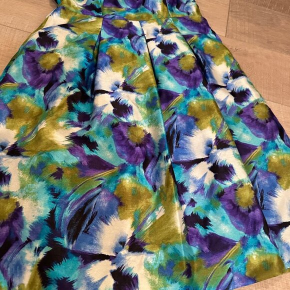 KIM ROGERS Floral Sleeveless A-Line Dress With Cowl Neck & Pleats Multicolor 6P - Picture 3 of 10
